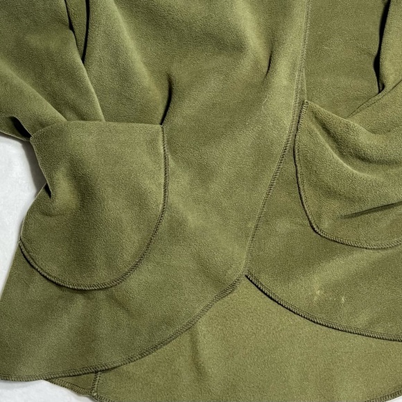 Beautiful Green sweater from Nepal for Yoga and Boho lifestyle, new w/out tags - Picture 6 of 8